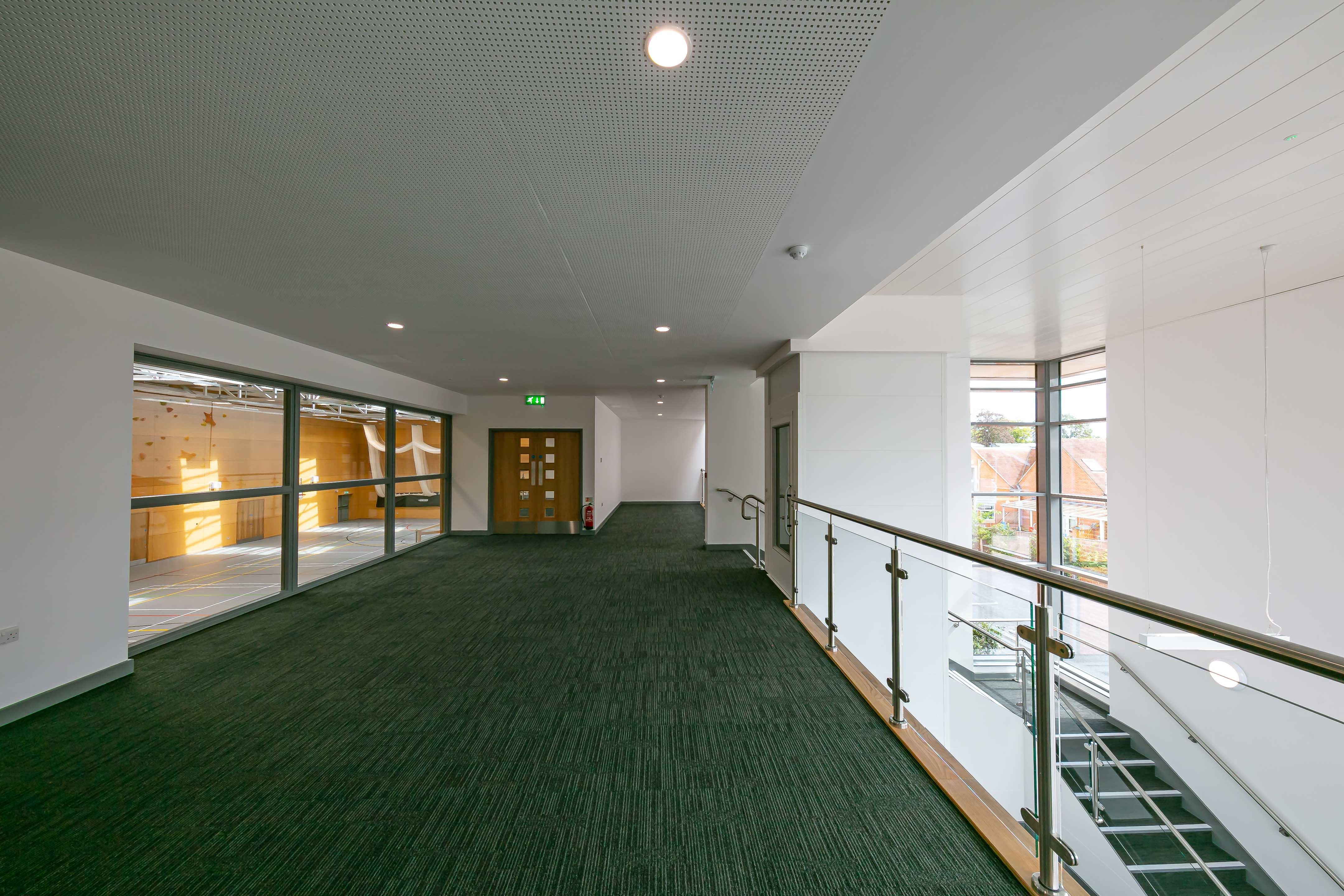 LST Bishopsgate School Sports Hall - 7880.CR2-7880