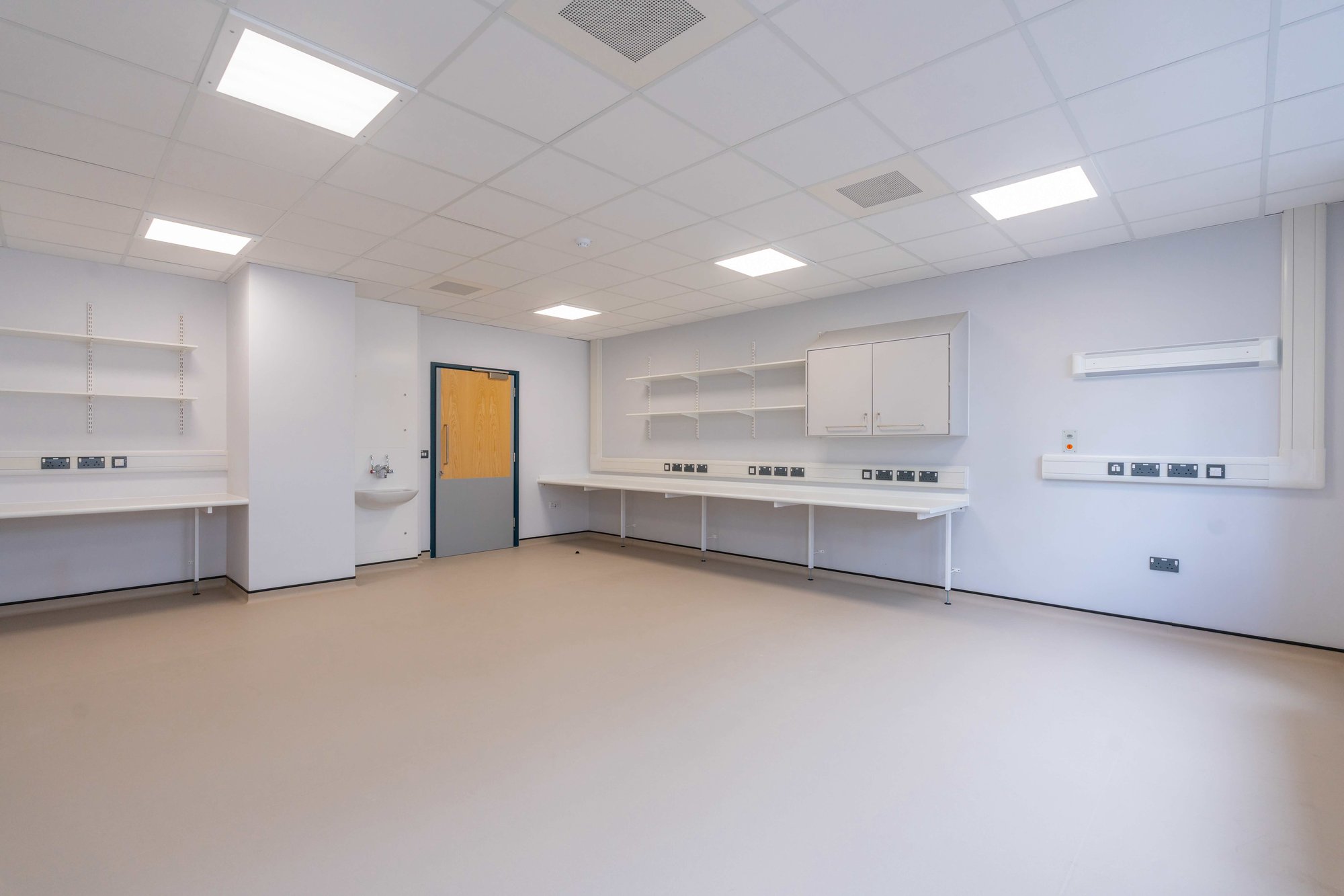 Crawley Hospital, Yellow Wing