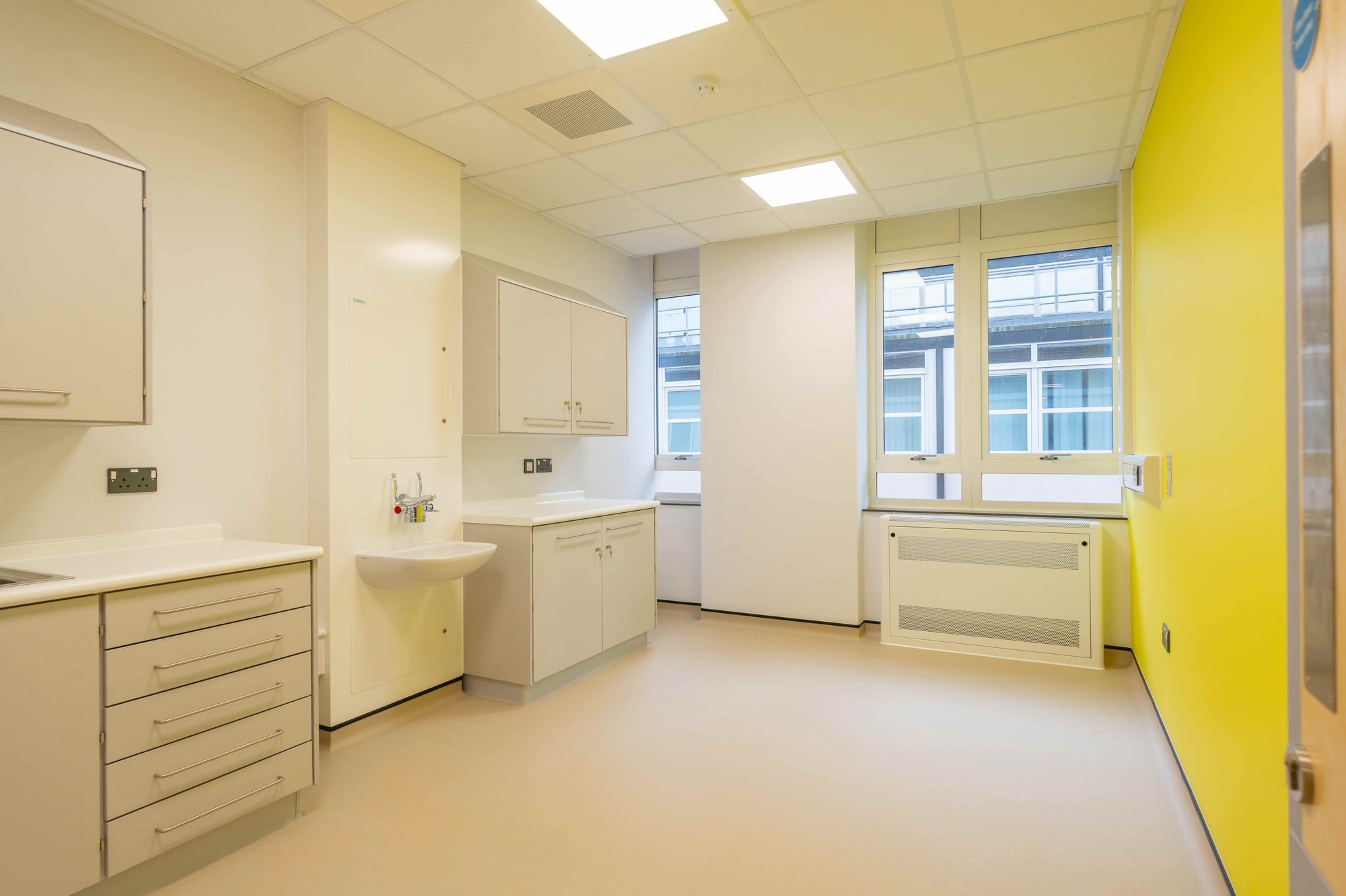 Crawley Hospital, Yellow Wing
